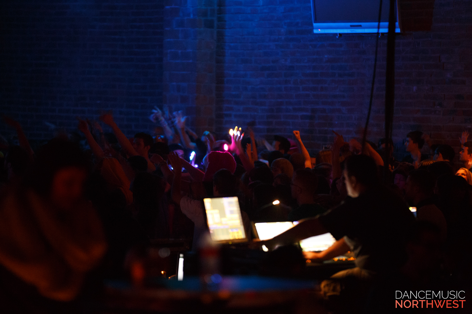 Dallask @ Showbox Sodo, 12.05.2014 (Nathan Iversen Photography) Performance