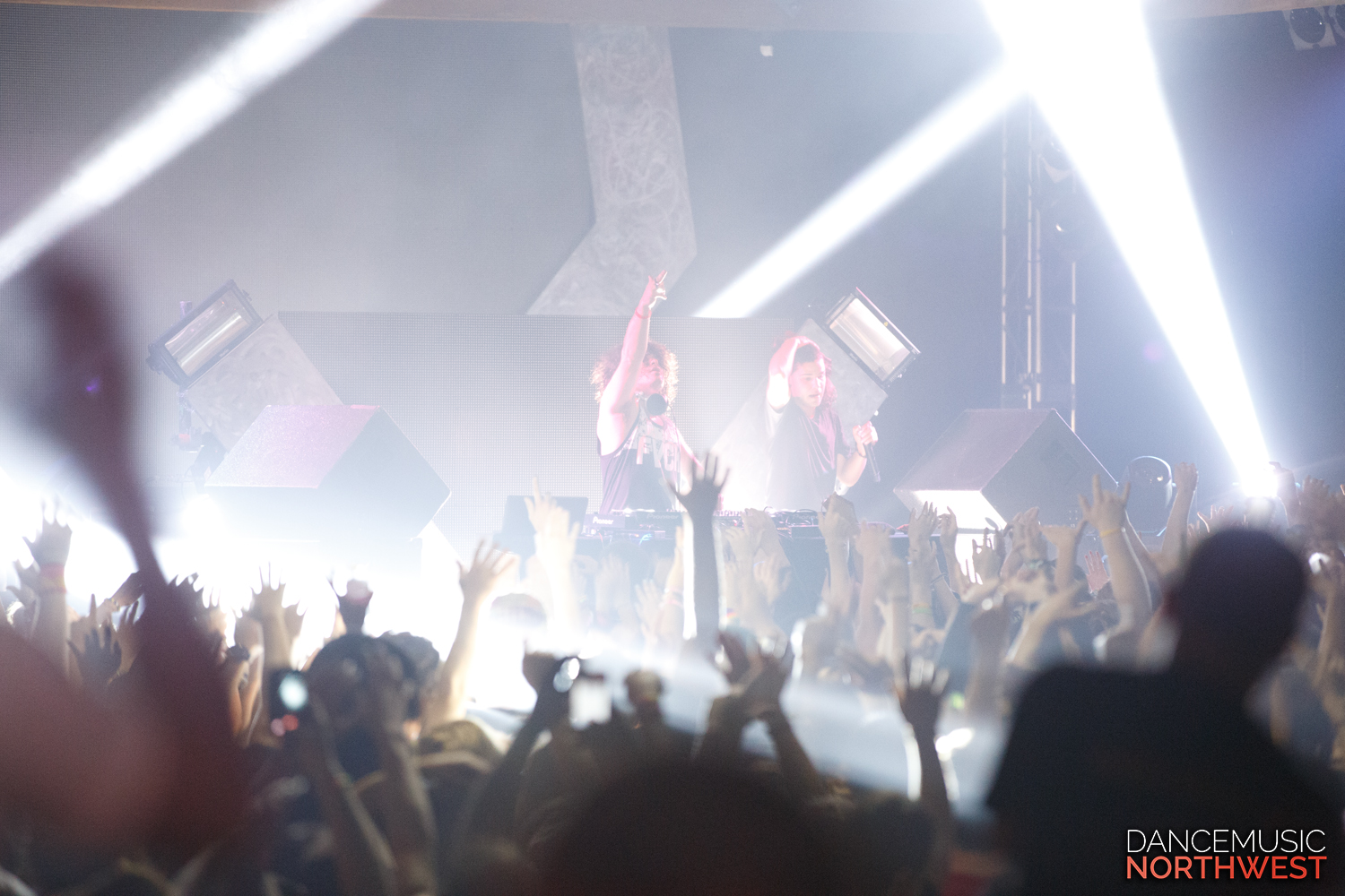 DVBBS @ Showbox Sodo, 12.05.2014 (Nathan Iversen Photography) Performance