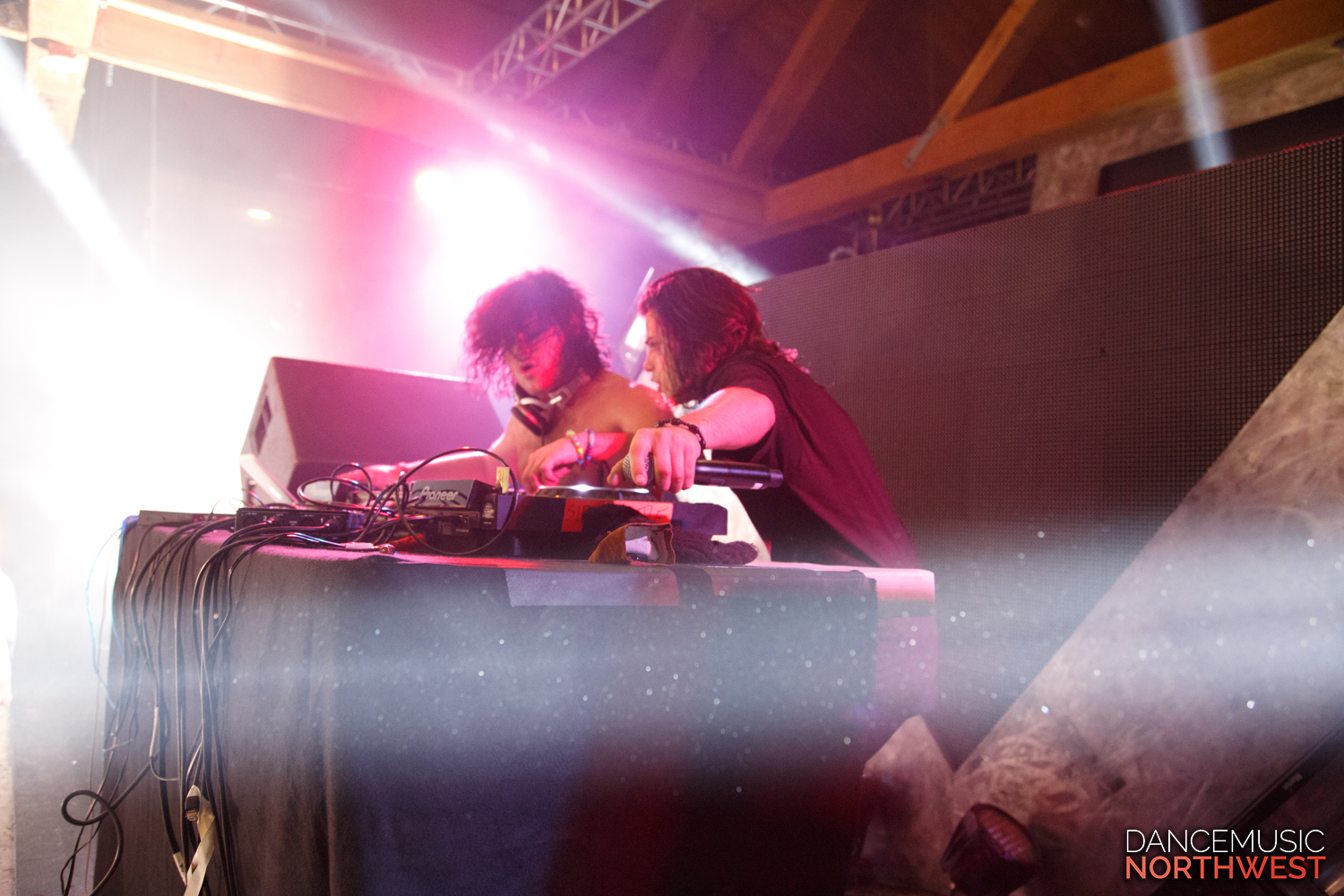 DVBBS @ Showbox Sodo, 12.05.2014 (Nathan Iversen Photography) Performance