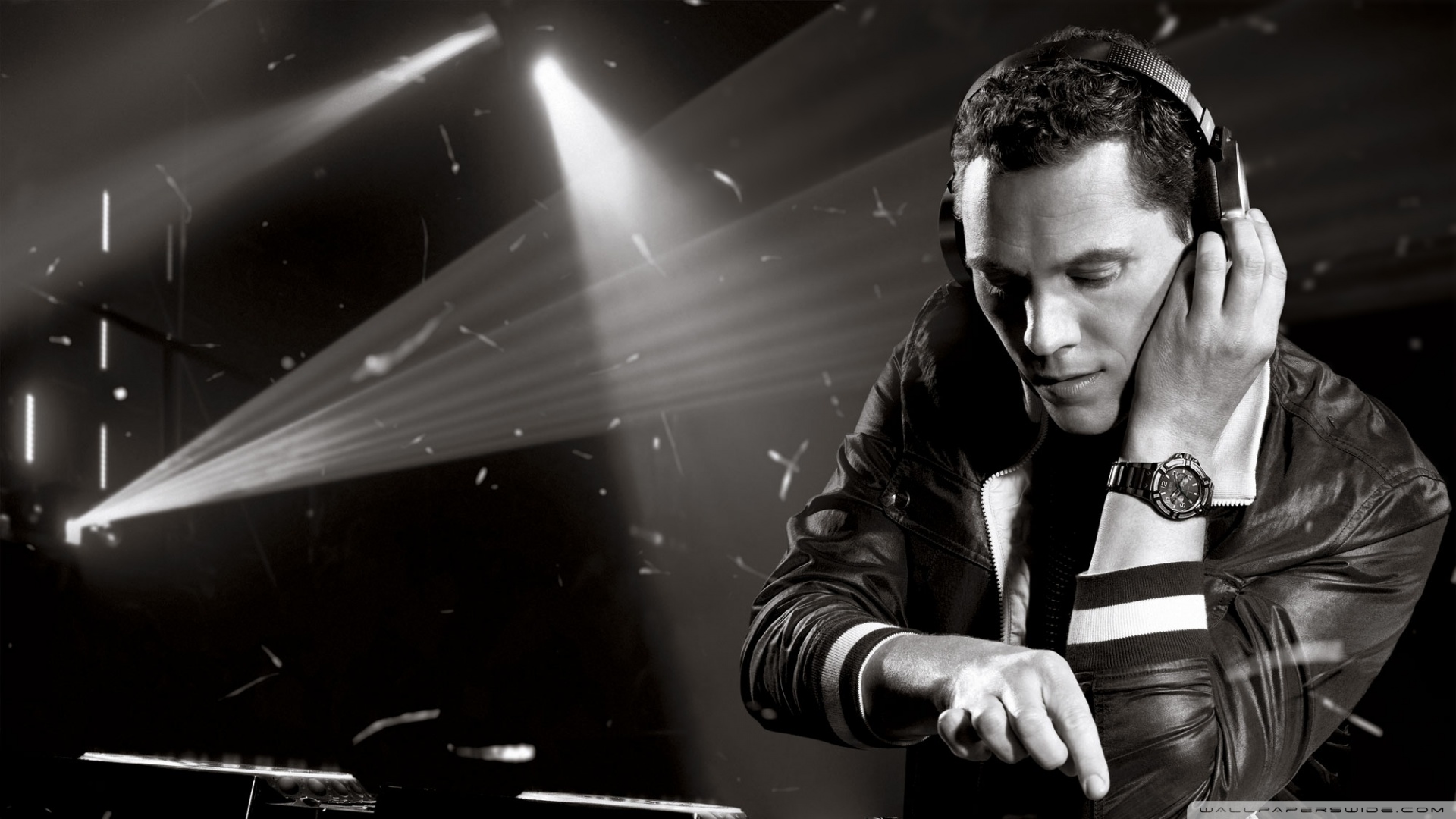 Tiesto is one of the leading names in dance and house music.