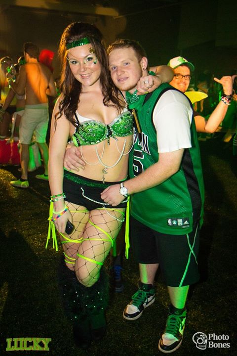 31461_539384186106523_1718763714_n