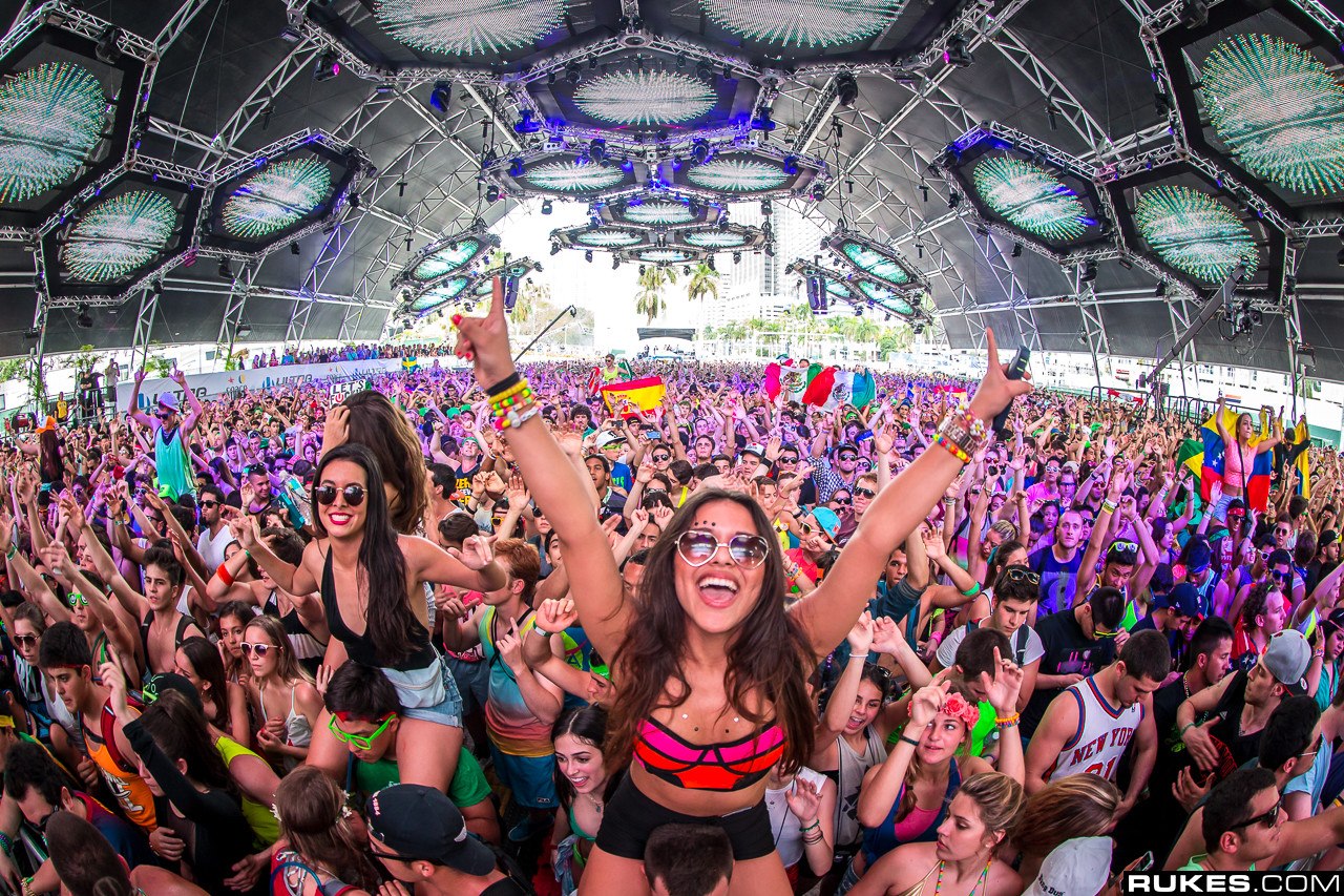 EDM Fans Found To Be The Most Social