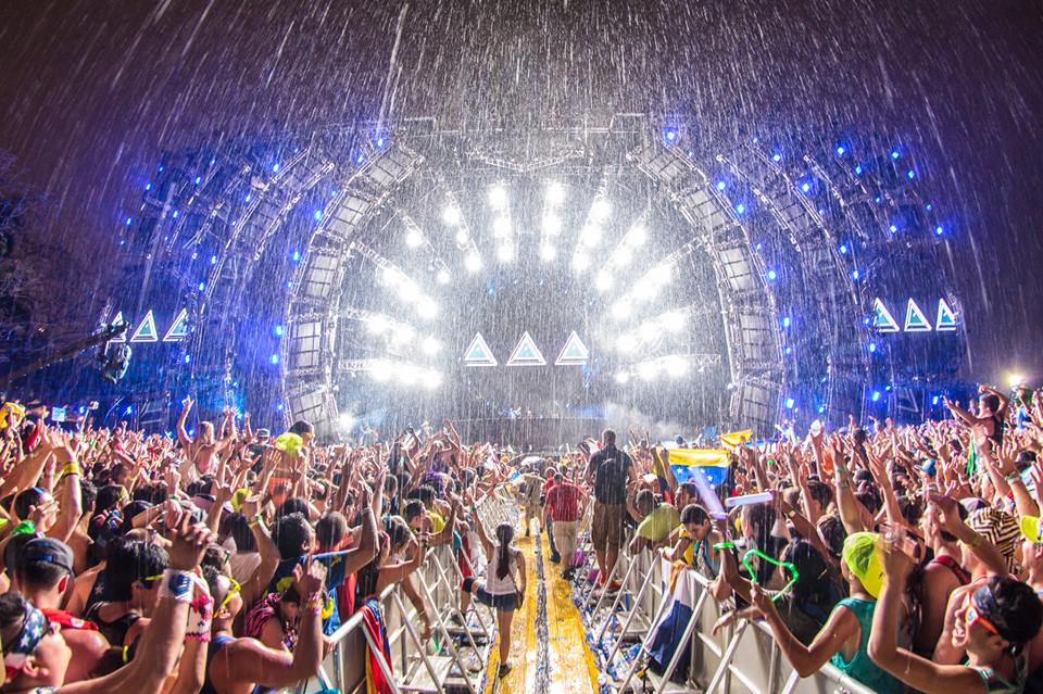 above & beyond ultra music festival rain
