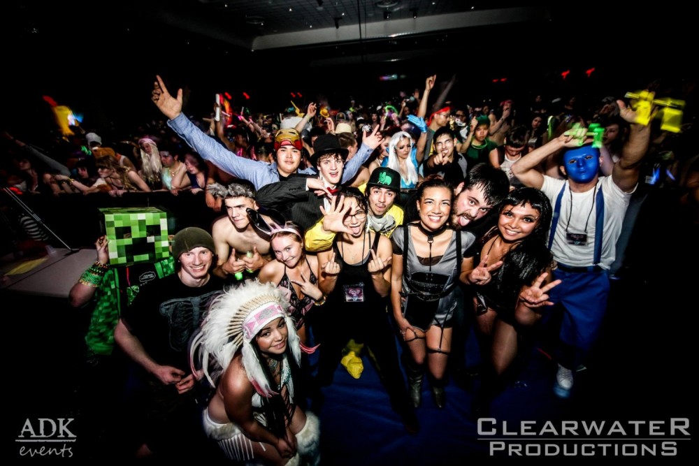 884463_557711977627924_1665875946_o