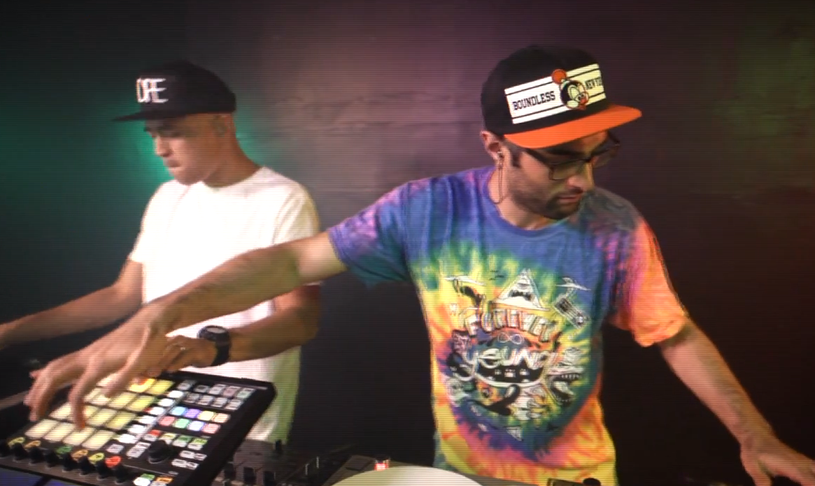 E.A.S.Y. showing turntable mastery.