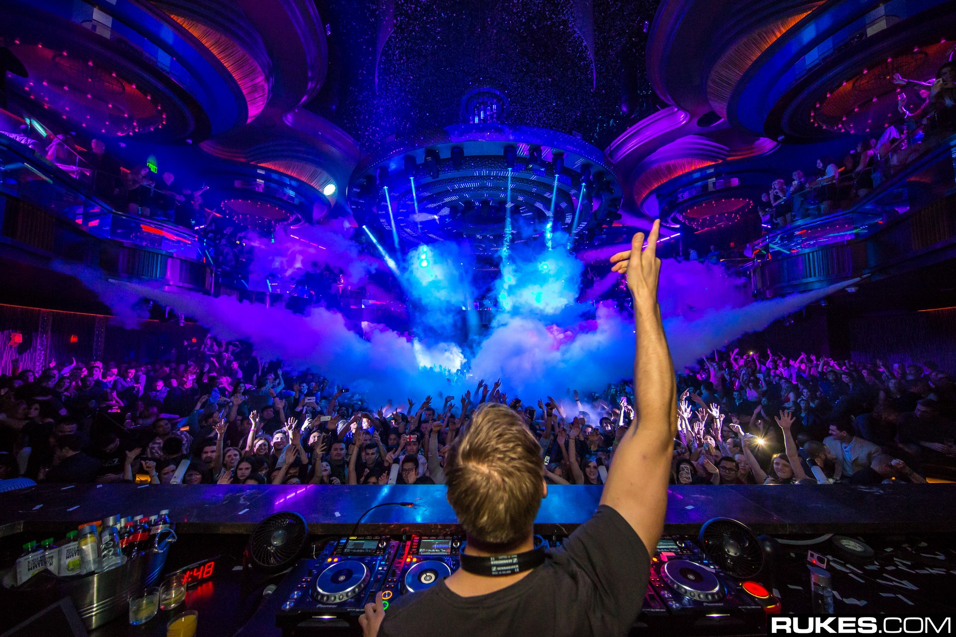 Calvin Harris at Omnia