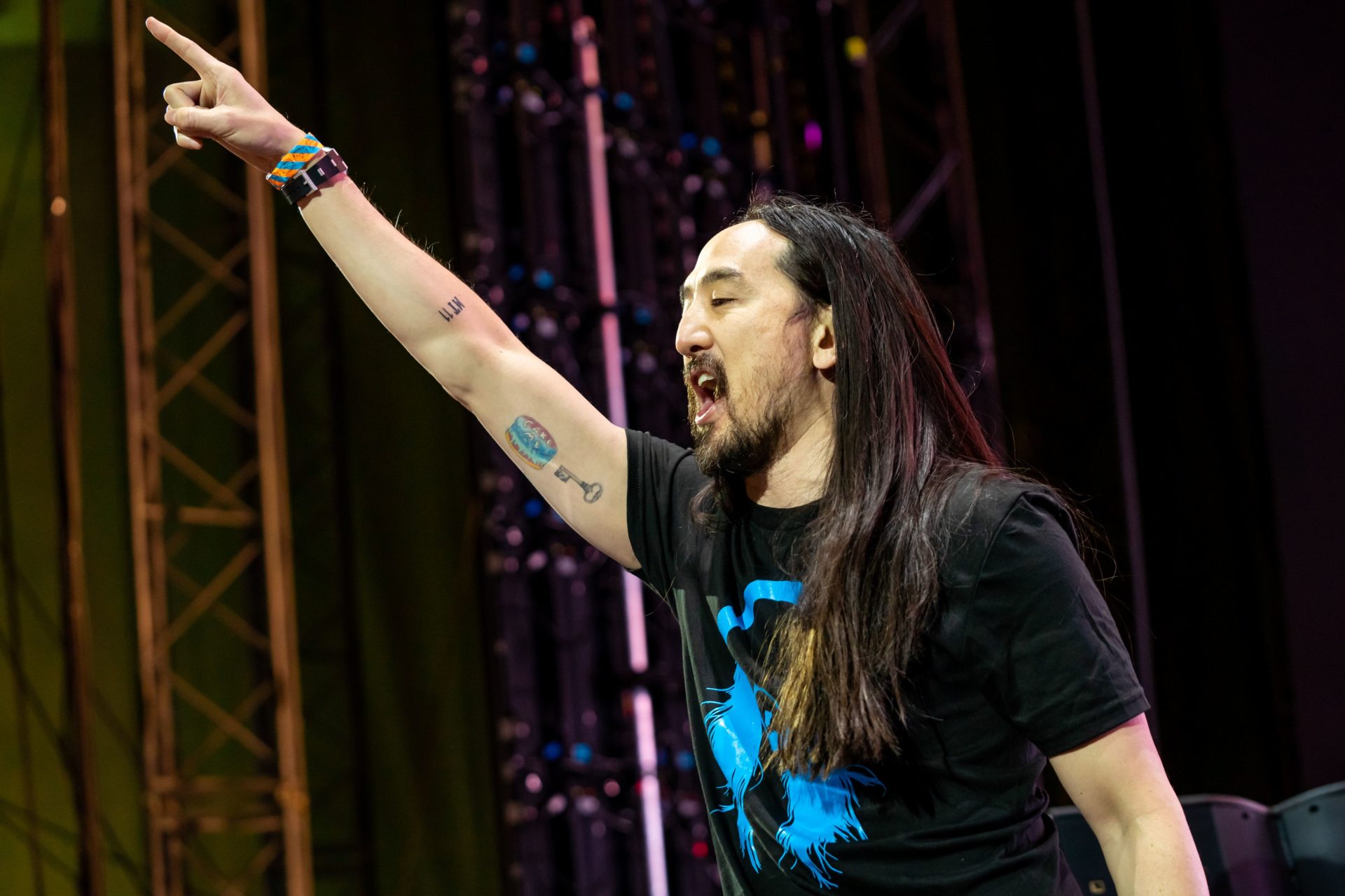 BW Steve Aoki