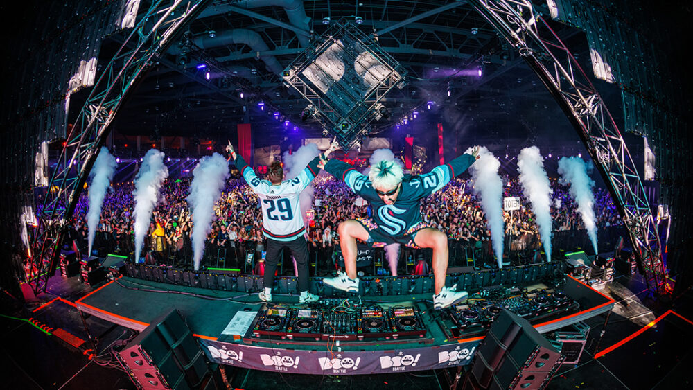 Two DJs in Kraken hockey jerseys perform at BOO Seattle 2022