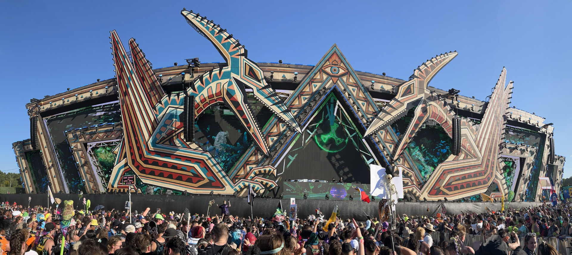 Pterodactyl themed stage during the day at Lost Lands 2023