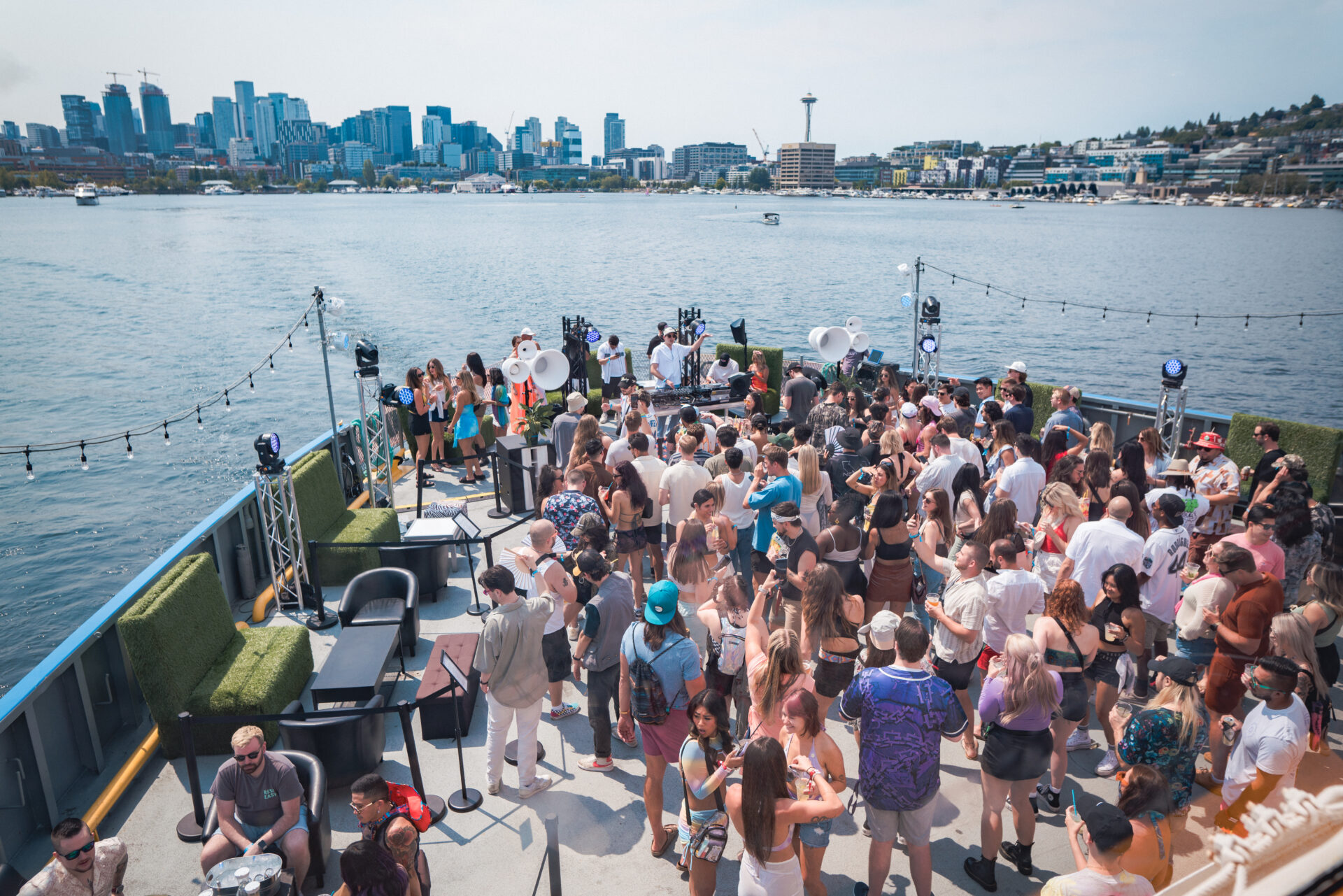 Soundwavs on the Hiyu with Seattle Skyline in background