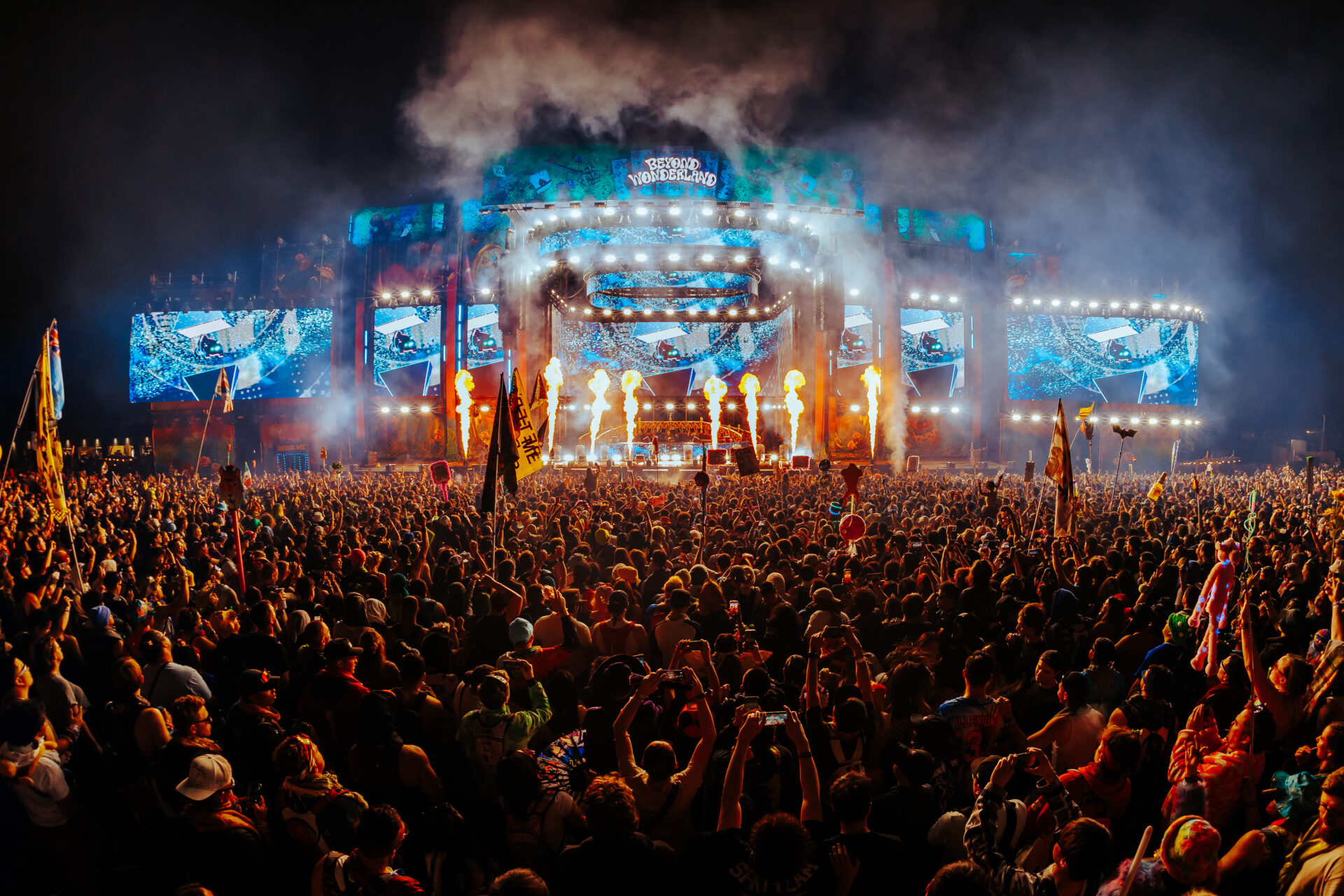 Night shot of the main stage at Beyond PNW 2026 with Wooli playing