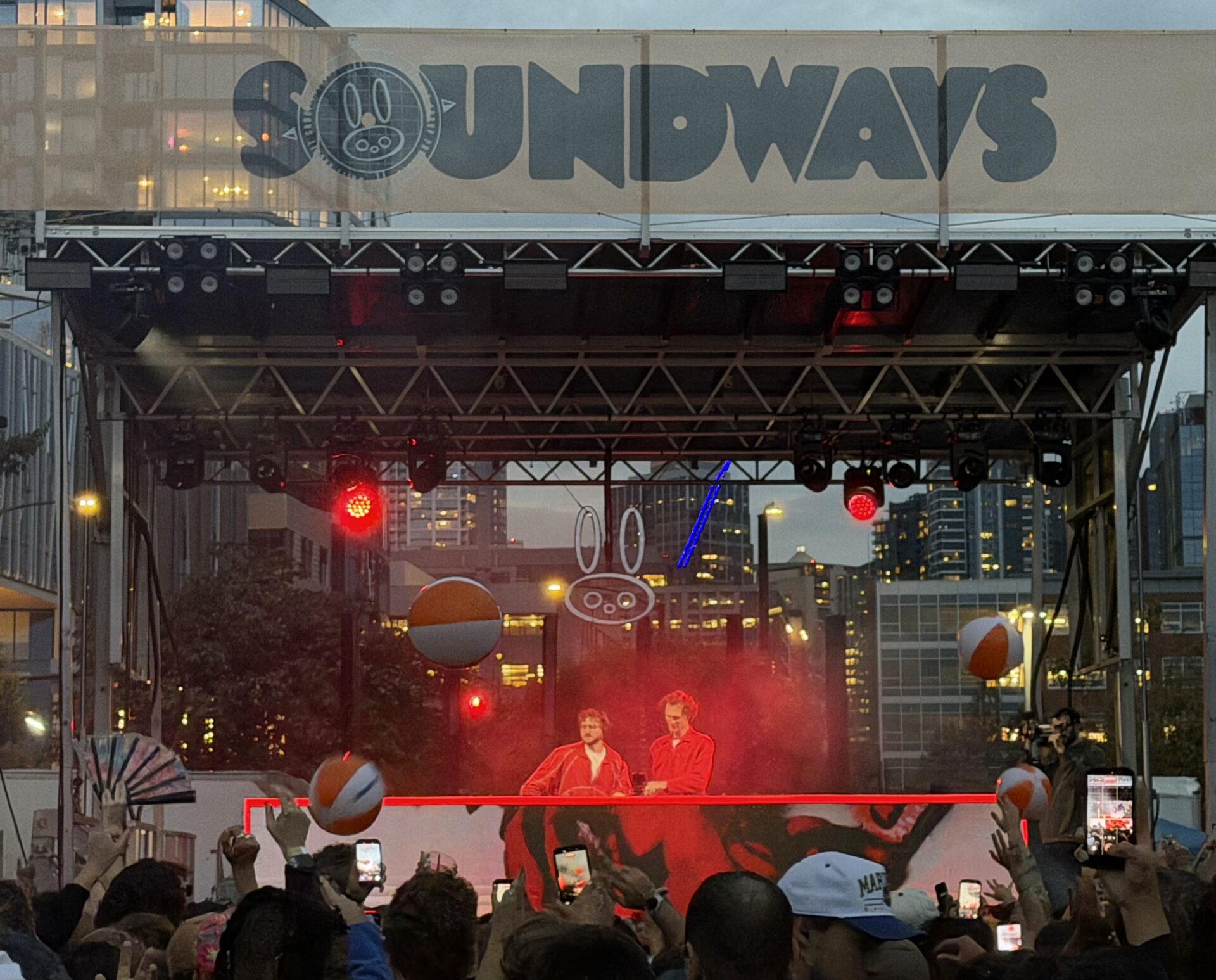 Soundwavs at the park Soundwavs stage Louis the Child
